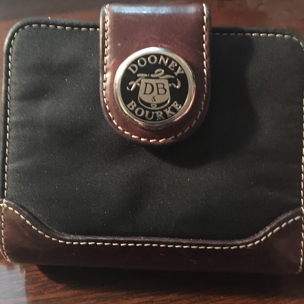 Vintage Dooney & Burke wallet